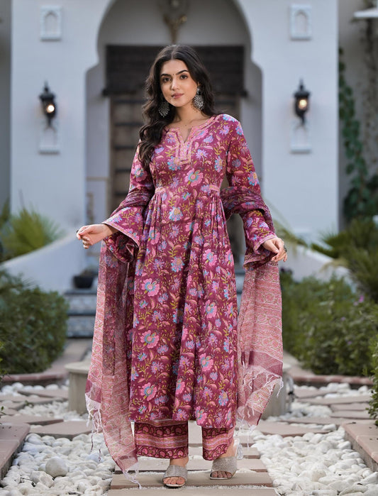 Magenta Hand Block Floral Printed Cotton Kurta Set | LASVINI - Redefining Indian Fashion with Elegance