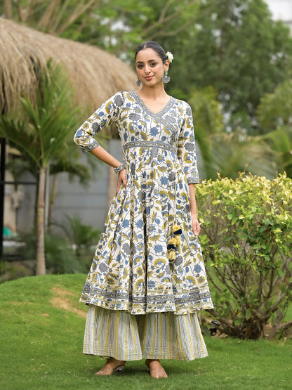 Off-White Floral Print Cotton Kurta Sharara Set For Women | LASVINI - Redefining Indian Fashion with Elegance