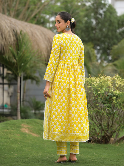 Yellow Floral Print Cotton Kurta Pants With Dupatta Set For Women | LASVINI - Redefining Indian Fashion with Elegance