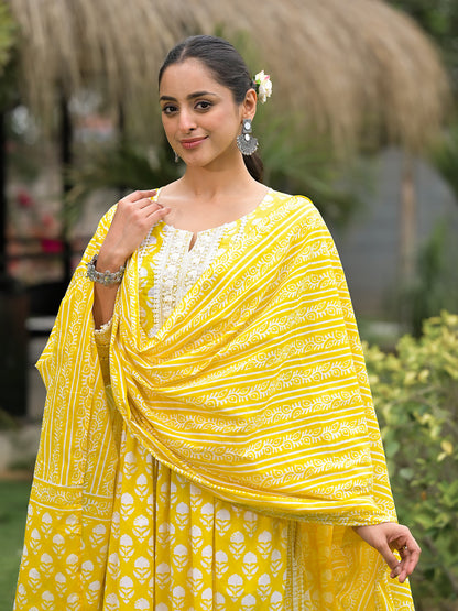 Yellow Floral Print Cotton Kurta Pants With Dupatta Set For Women | LASVINI - Redefining Indian Fashion with Elegance