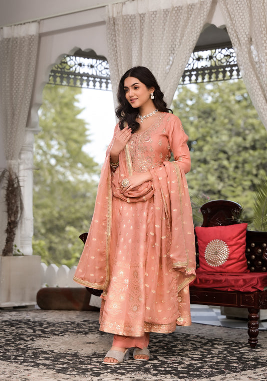 Peach Zardozi Embroidered Banarsi Russian Silk Kurta Set With Banarsi Khadi Organza Dupatta | LASVINI - Redefining Indian Fashion with Elegance