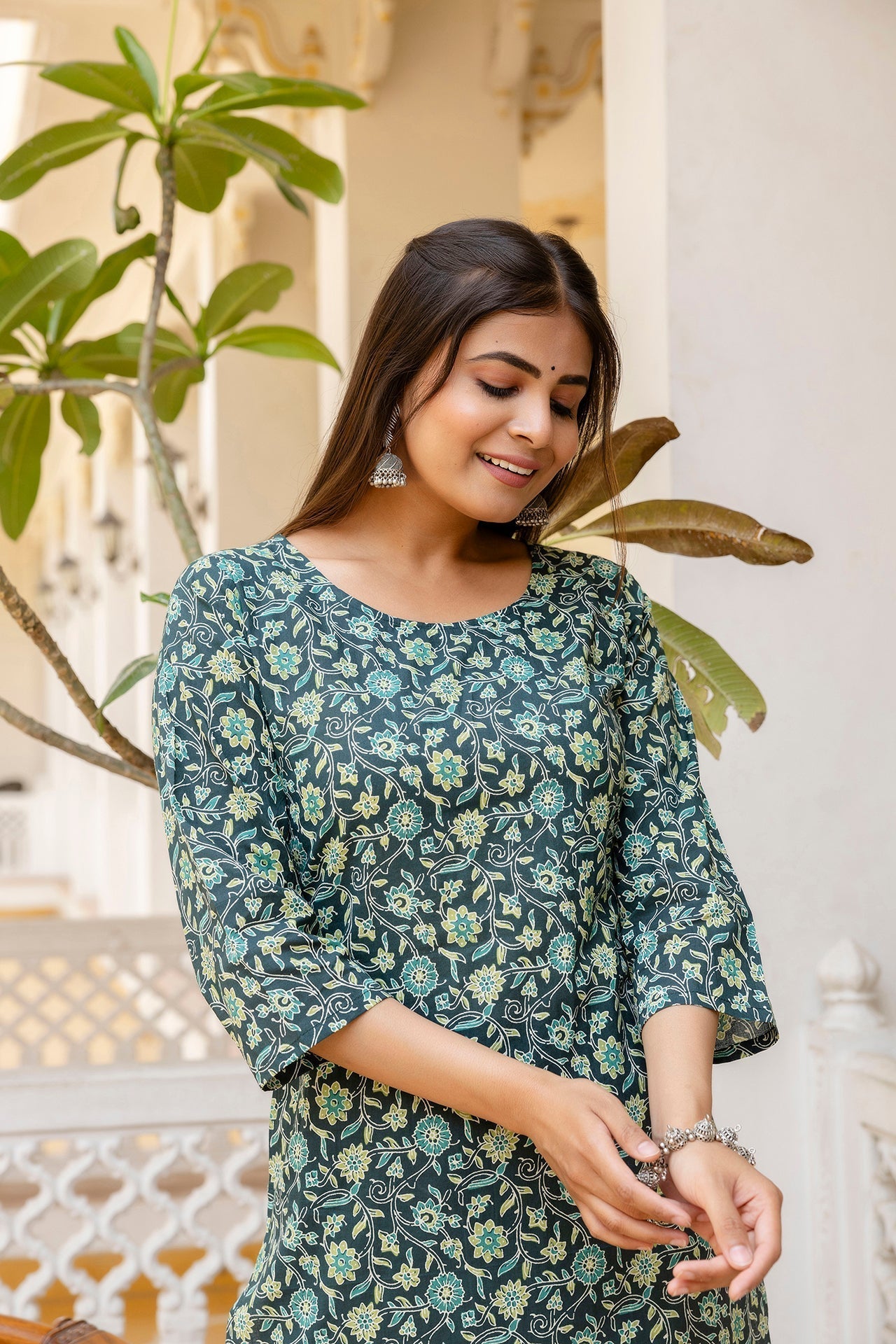 Women Green Printed Straight Kurta With Trouser | LASVINI - Redefining Indian Fashion with Elegance