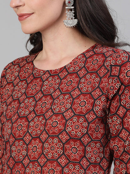 Women Maroon Calf Length Three-Quarter Sleeves Straight Ethnic Motif Printed Cotton Kurta With Pockets And Face Mask | LASVINI - Redefining Indian Fashion with Elegance