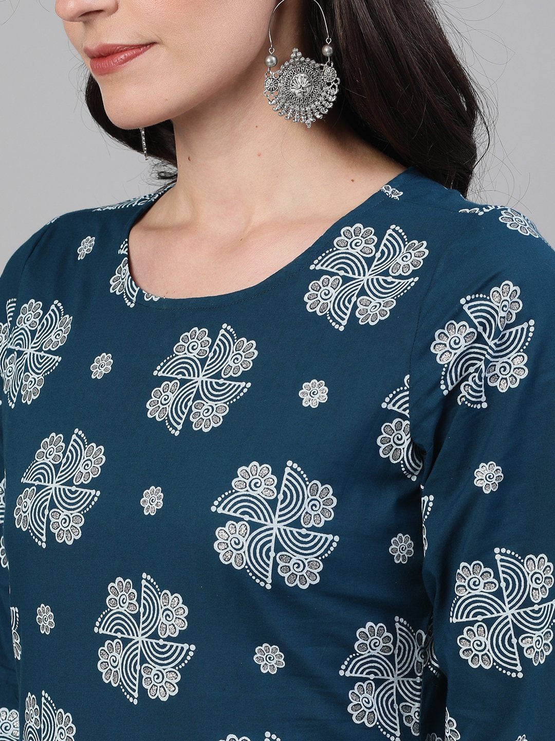 Women Blue Three-Quarter Sleeves Straight Kurta With Palazzo With Pockets And Face Mask | LASVINI - Redefining Indian Fashion with Elegance