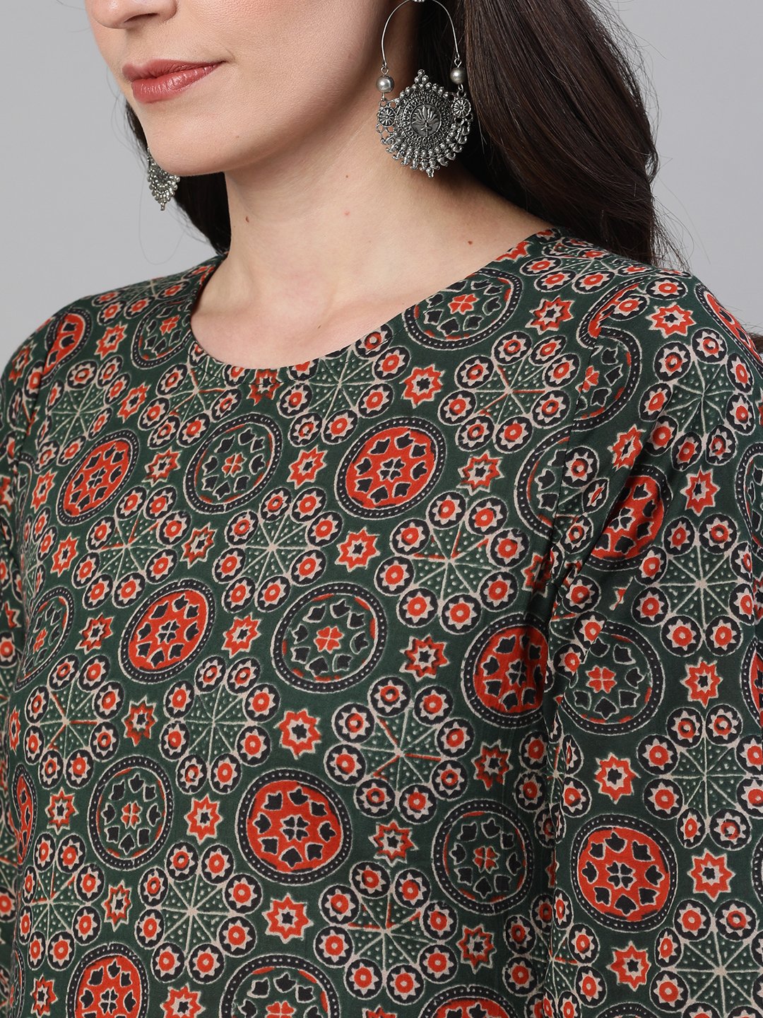 Women Green And Orange Three-Quarter Sleeves Straight Kurta With Palazzo With Pockets And Face Mask | LASVINI - Redefining Indian Fashion with Elegance