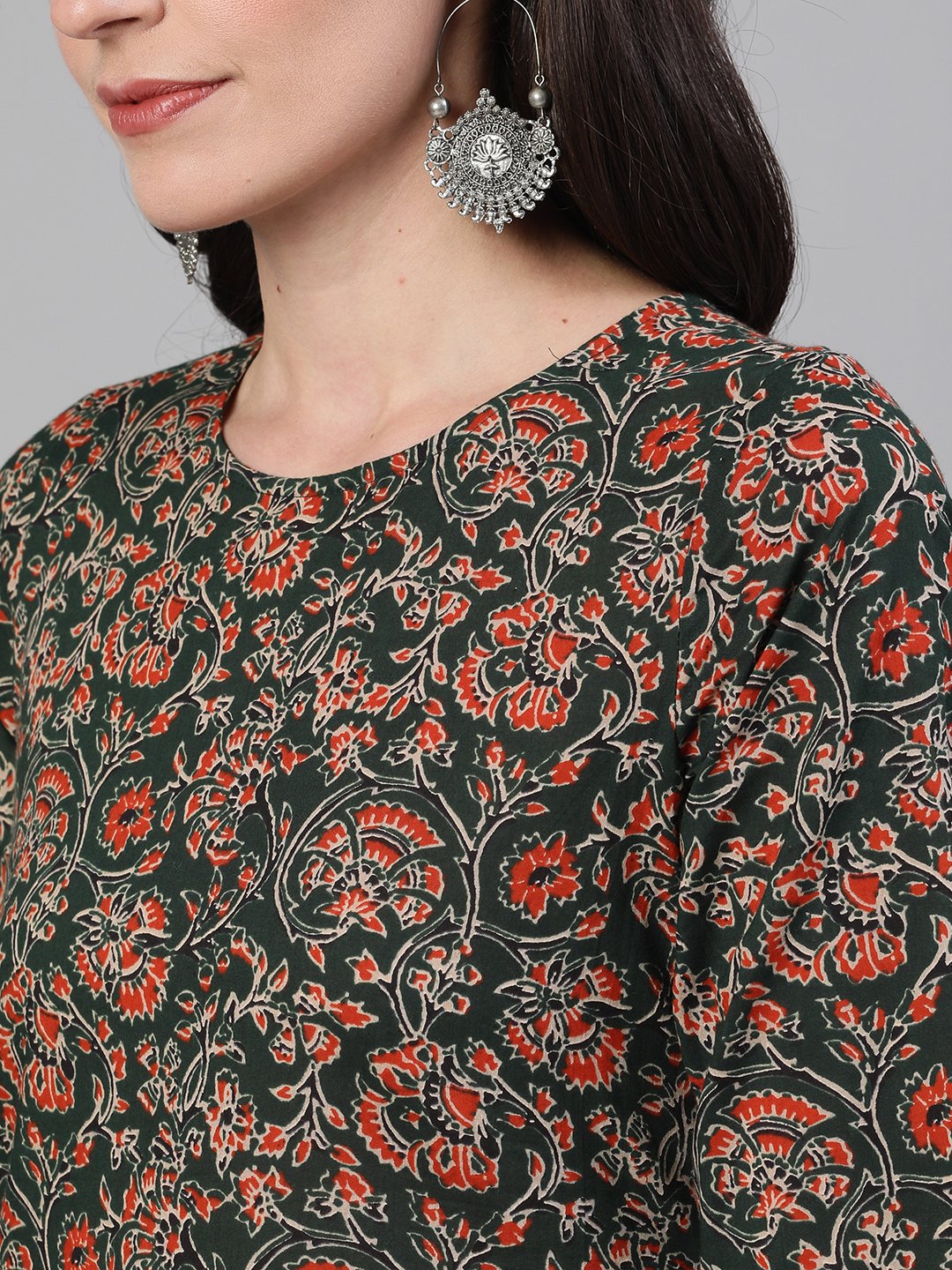 Women Green And Orange Three-Quarter Sleeves Straight Kurta With Palazzo With Pockets And Face Mask | LASVINI - Redefining Indian Fashion with Elegance