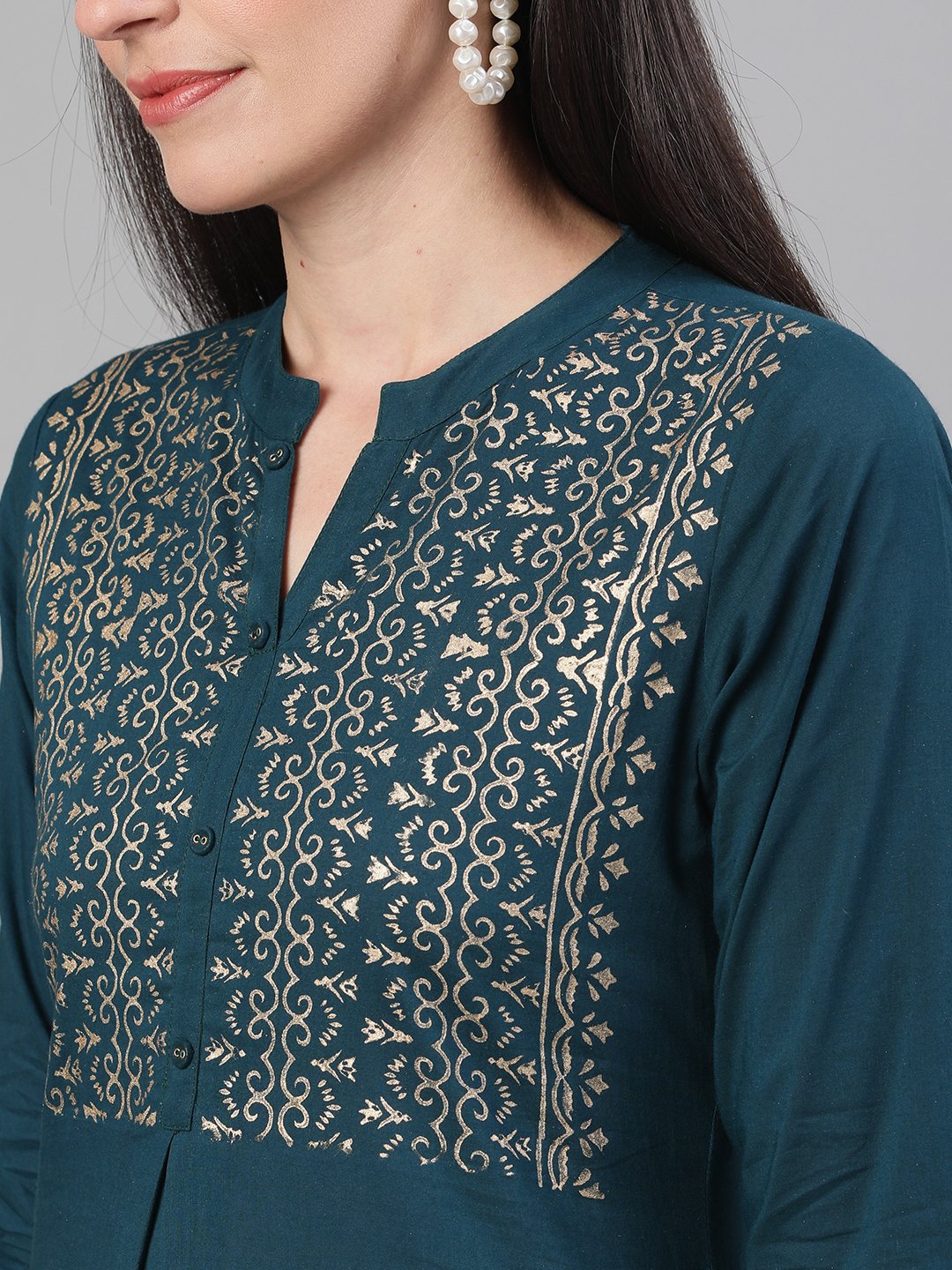 Women Lavender Calf Length Three-Quarter Sleeves Straight Floral Printed Cotton Kurta Set With Face Mask | LASVINI - Redefining Indian Fashion with Elegance