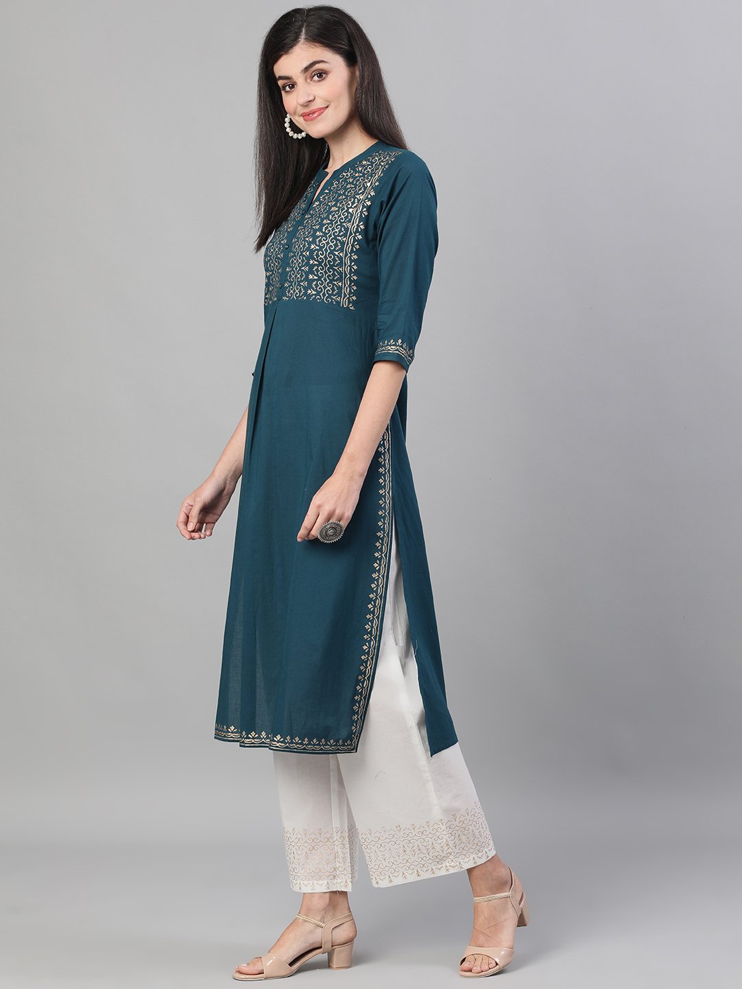 Women Lavender Calf Length Three-Quarter Sleeves Straight Floral Printed Cotton Kurta Set With Face Mask | LASVINI - Redefining Indian Fashion with Elegance