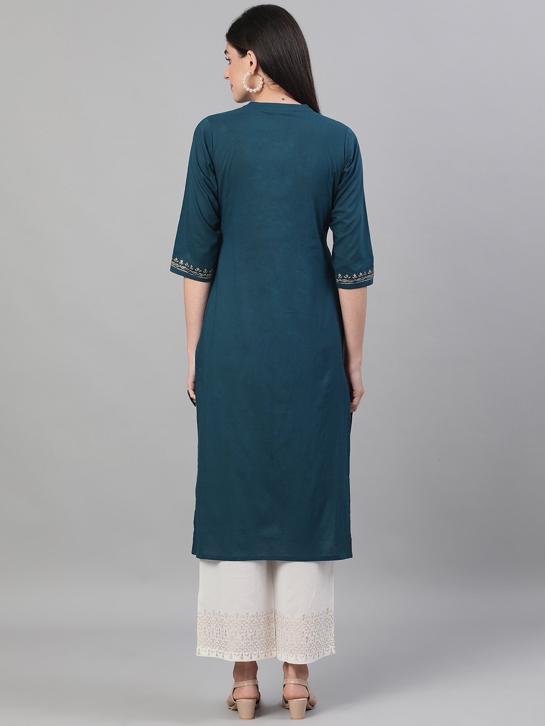 Women Lavender Calf Length Three-Quarter Sleeves Straight Floral Printed Cotton Kurta Set With Face Mask | LASVINI - Redefining Indian Fashion with Elegance