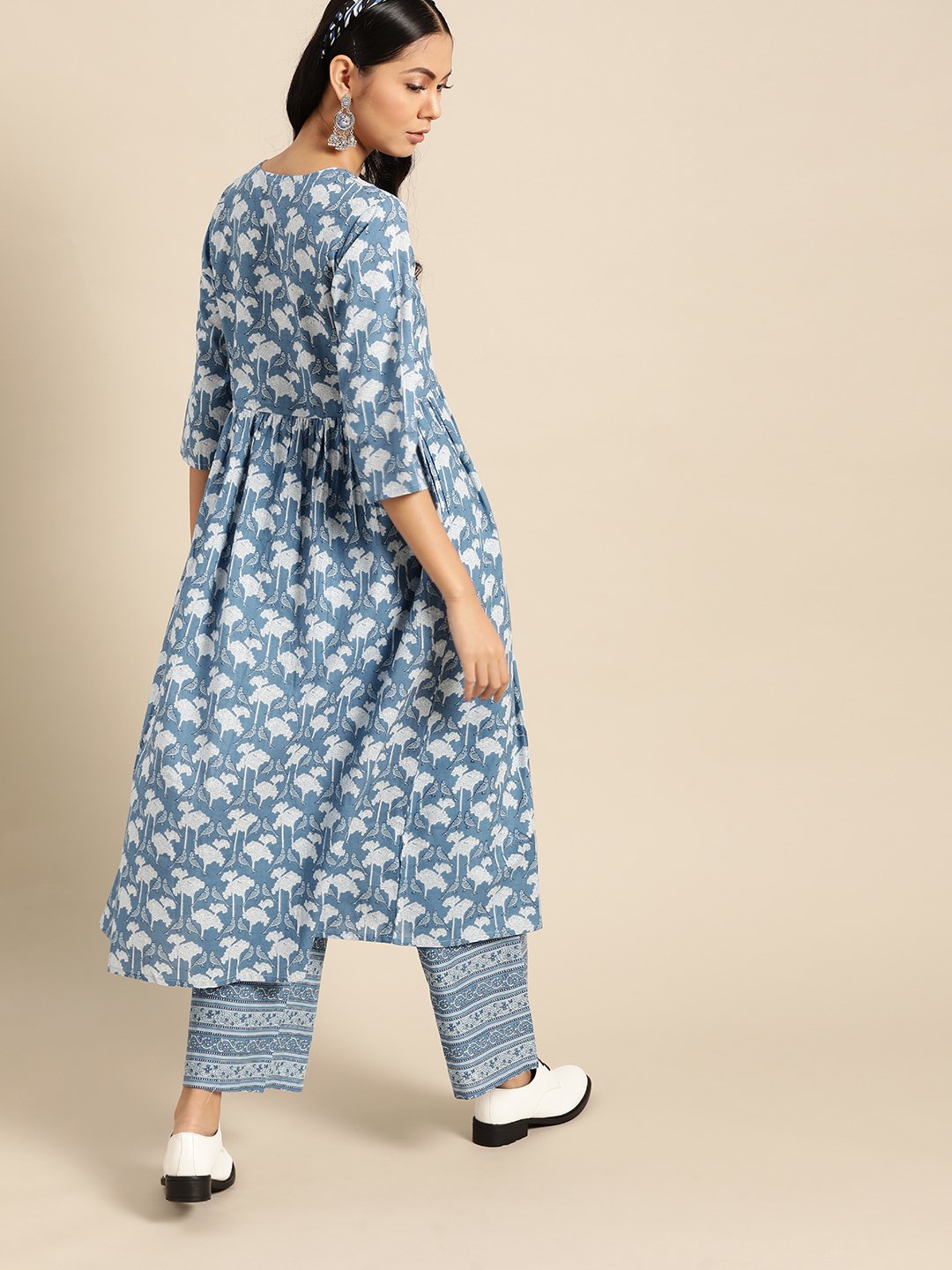 Women Indigo Three-Quarter Sleeves Straight Kurta With Palazzo | LASVINI - Redefining Indian Fashion with Elegance