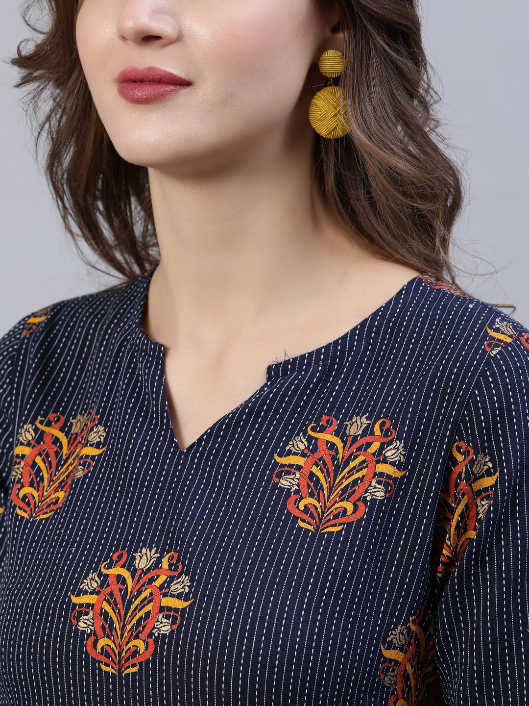 Women Navy Blue Printed Straigh Kurta With Plazzo | LASVINI - Redefining Indian Fashion with Elegance