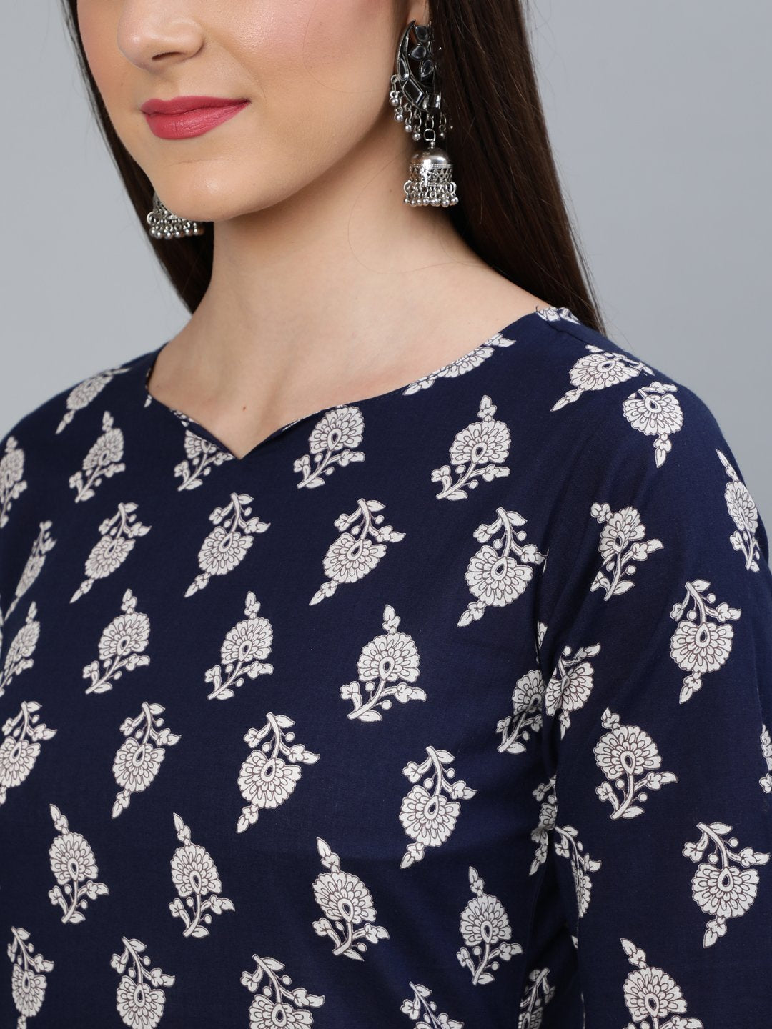 Women Navy Blue Floral Printed Straight Kurta With Plazo | LASVINI - Redefining Indian Fashion with Elegance