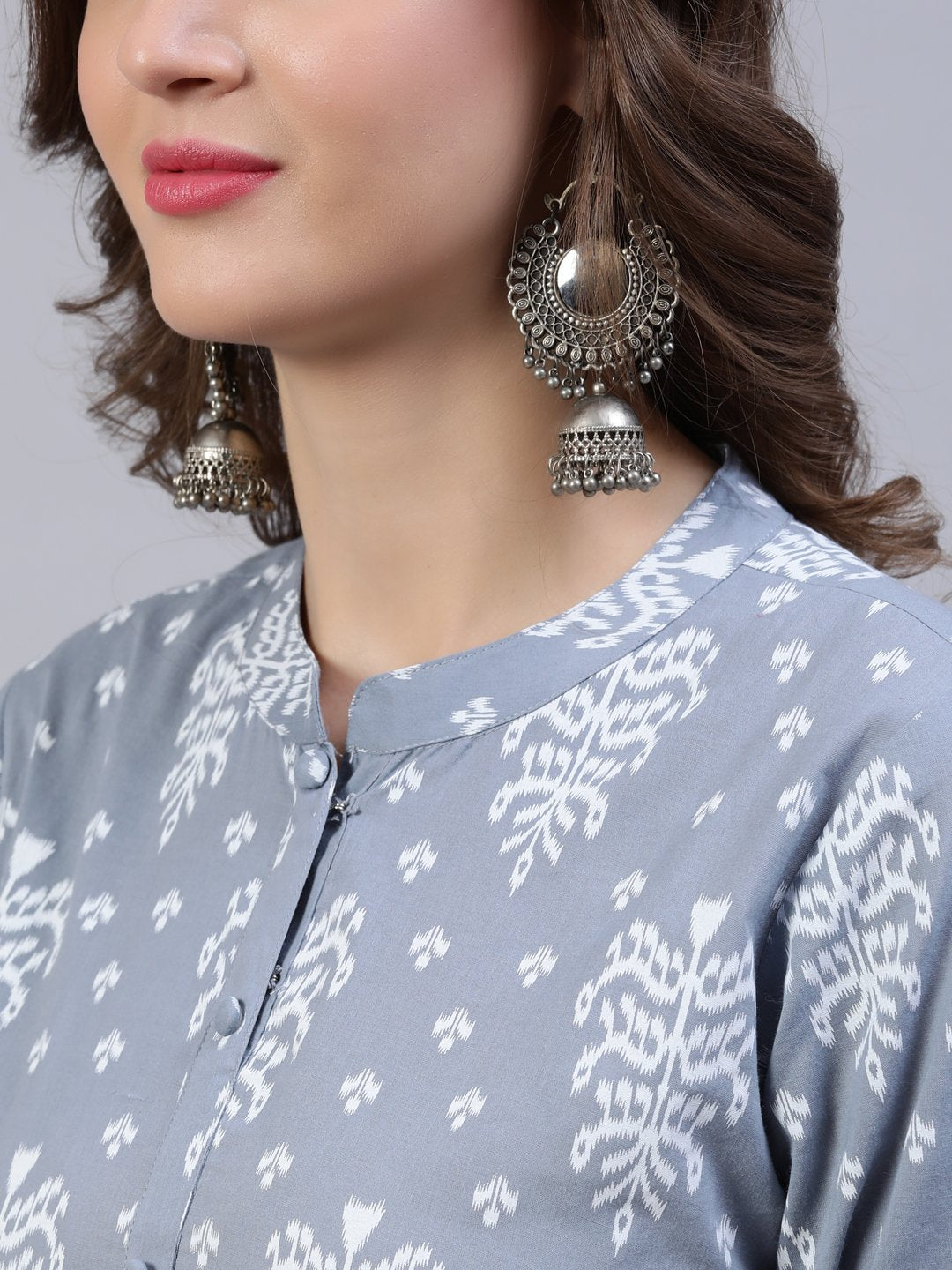 Women Grey & Off-White Printed Straight Kurta With Palazo | LASVINI - Redefining Indian Fashion with Elegance
