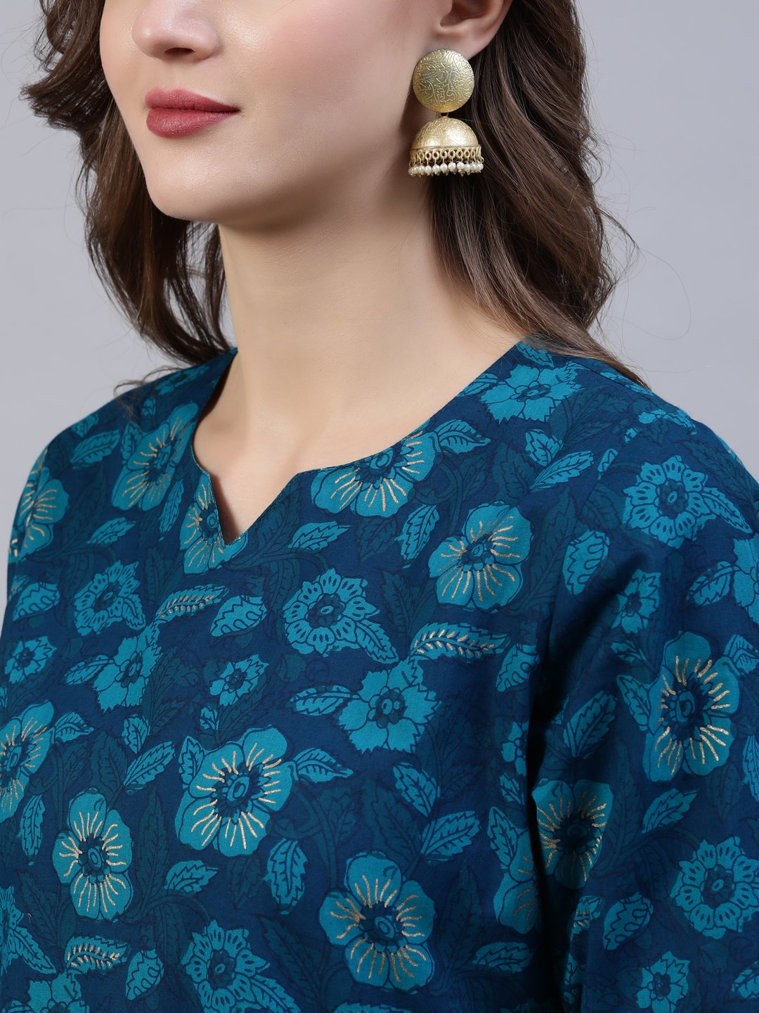 Women Green Floral Printed Gathered Kurta With Palazo | LASVINI - Redefining Indian Fashion with Elegance