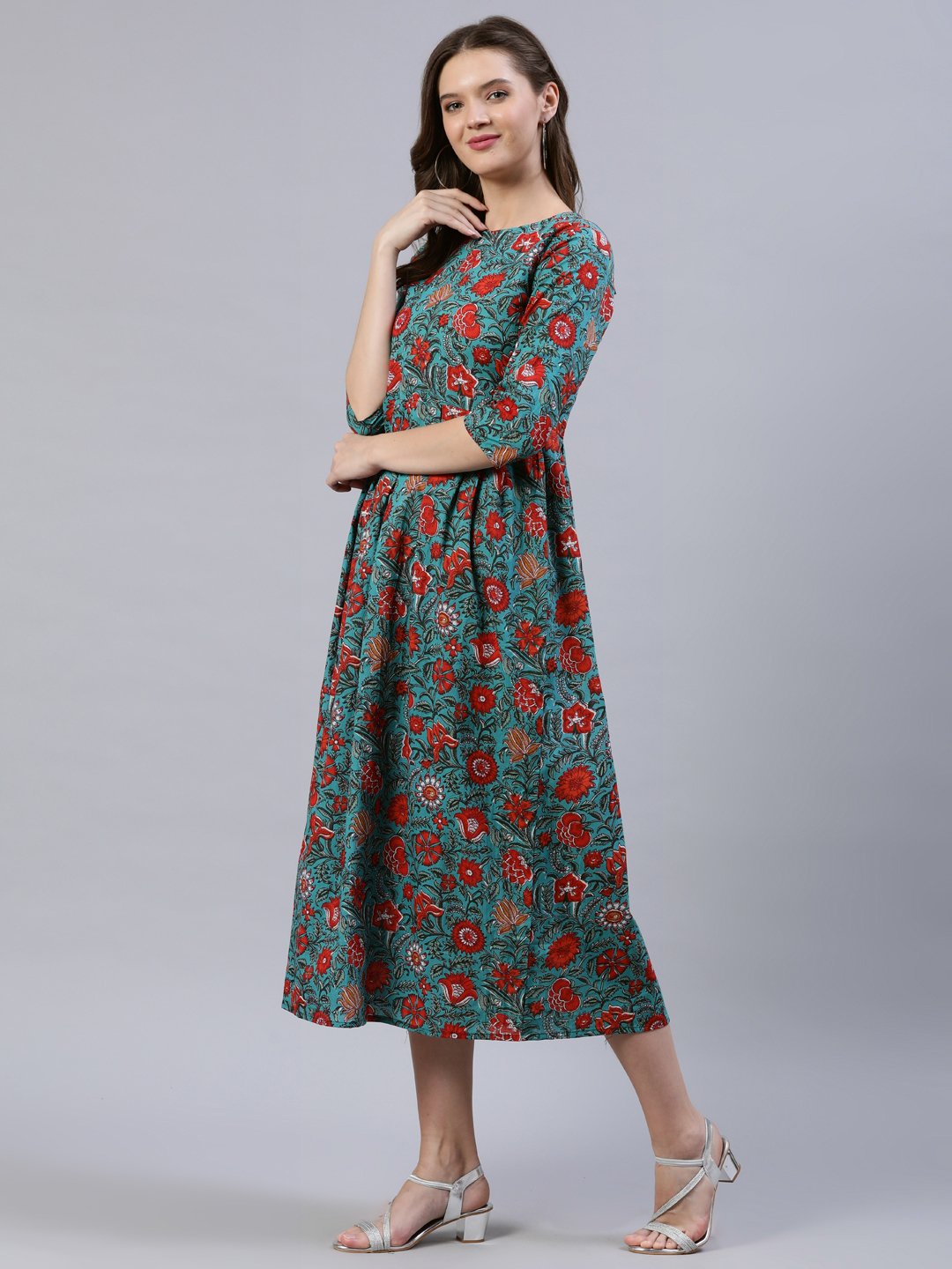 Women Green Floral Printed Dress With Three Quarter Sleeves | LASVINI - Redefining Indian Fashion with Elegance