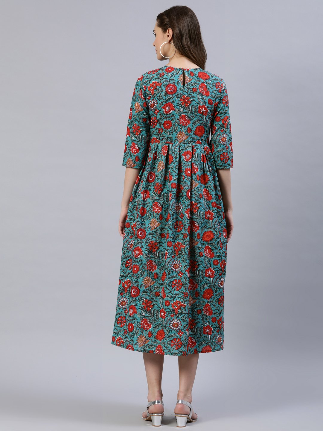 Women Green Floral Printed Dress With Three Quarter Sleeves | LASVINI - Redefining Indian Fashion with Elegance