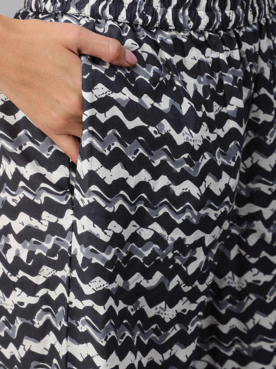 Women Grey Printed Kurta Set With Plazo & Dupatta | LASVINI - Redefining Indian Fashion with Elegance