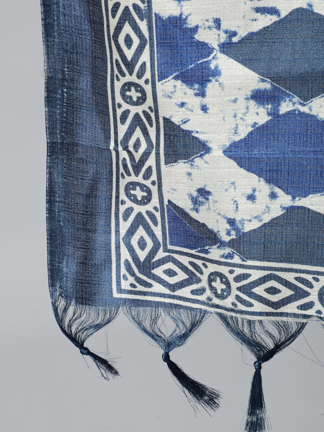 Women Off White Kurta With Plazo & Dupatta | LASVINI - Redefining Indian Fashion with Elegance