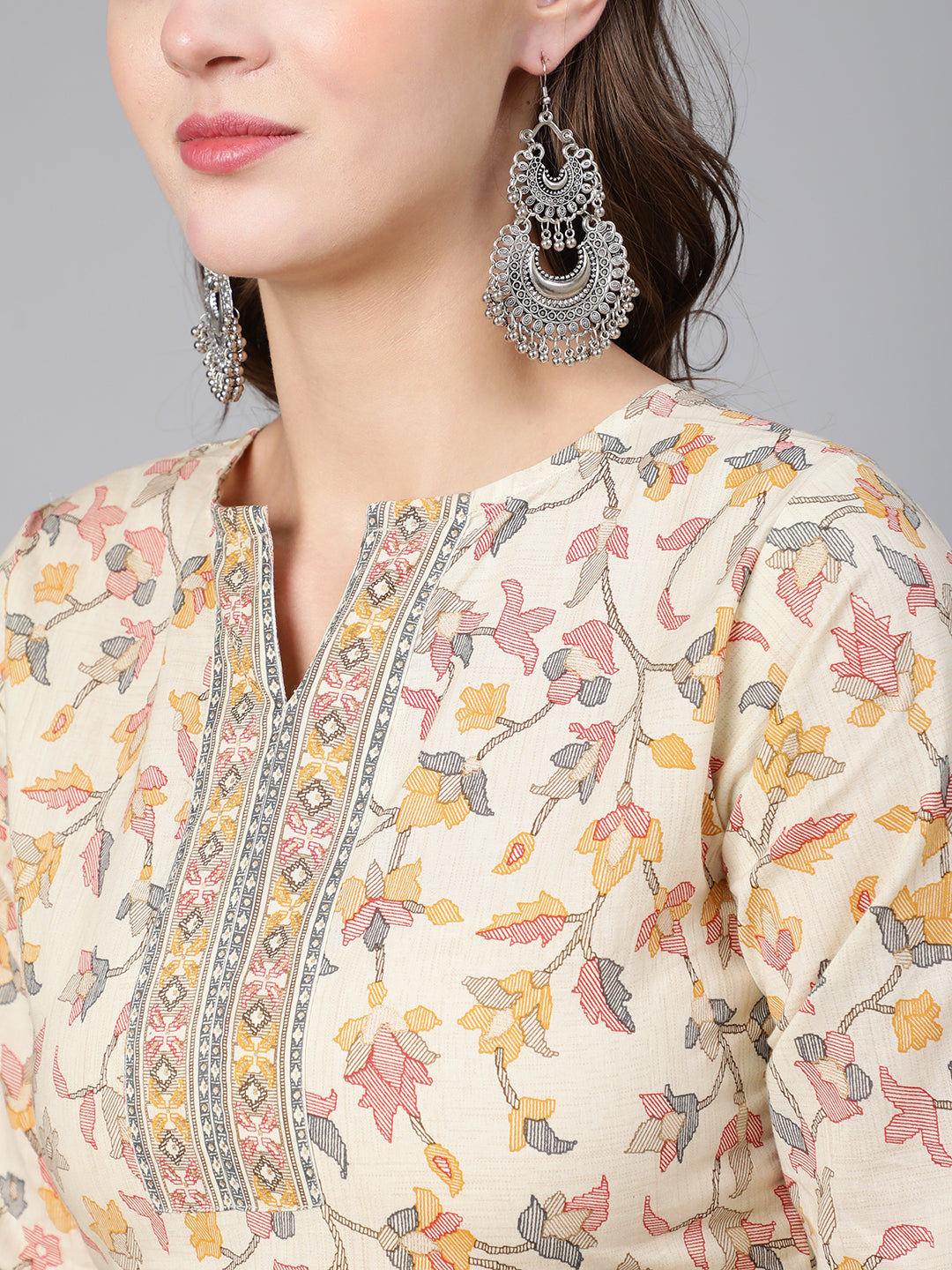 Women Cream Floral Printed Staight Kurta With Three Quarter Sleeves | LASVINI - Redefining Indian Fashion with Elegance