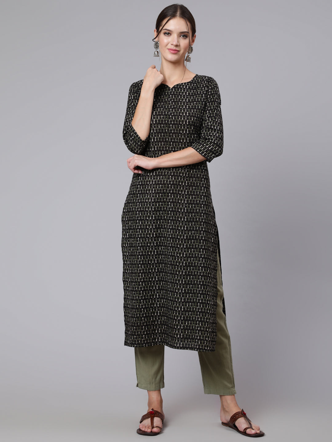 Women Black Geomatric Printed Straight Kurta With Three Quarter Sleeves | LASVINI - Redefining Indian Fashion with Elegance