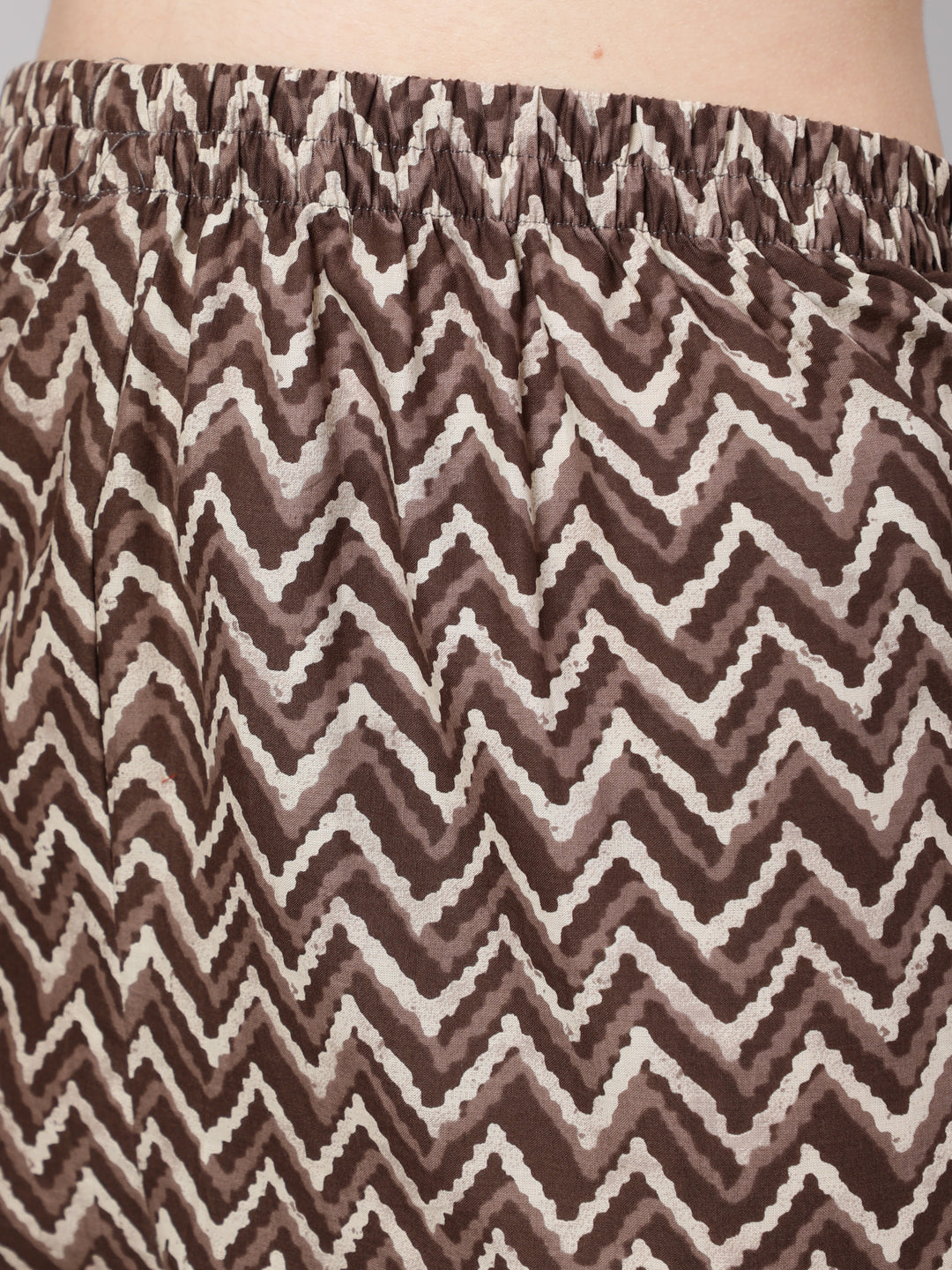 Women Brown Floral Printed Straight Kurta With Palazzo | LASVINI - Redefining Indian Fashion with Elegance