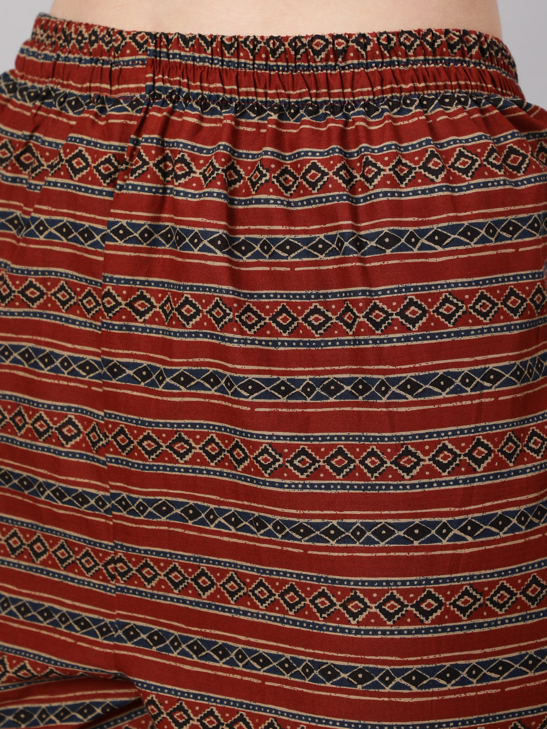 Women Maroon Ethnic Printed Straight Kurta With Palazzo | LASVINI - Redefining Indian Fashion with Elegance