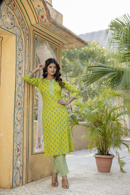 Women Green Ethnic Printed Straight Kurta With Trouser | LASVINI - Redefining Indian Fashion with Elegance