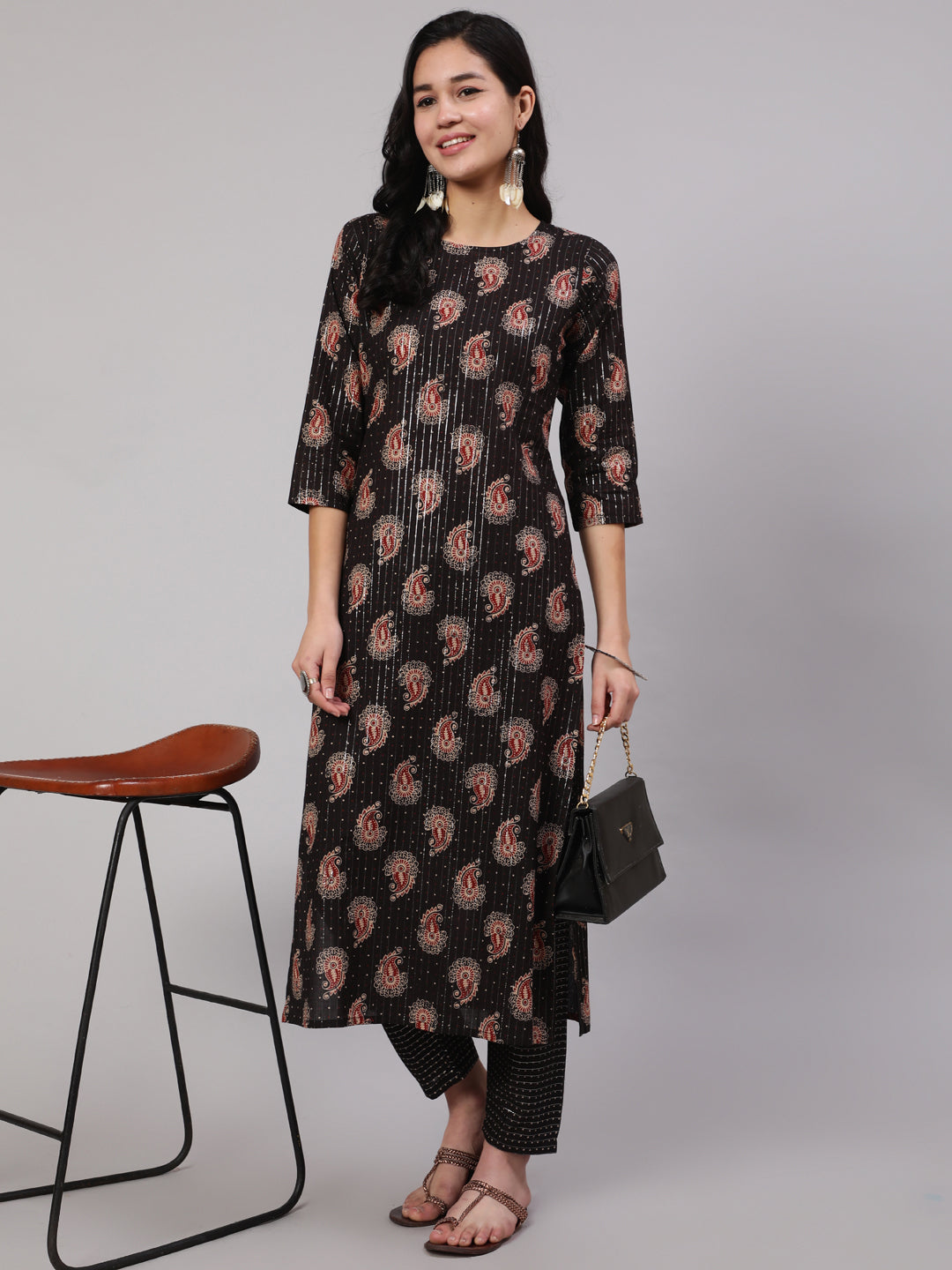 Women Black Ethnic Printed Straight Kurta With Trouser | LASVINI - Redefining Indian Fashion with Elegance