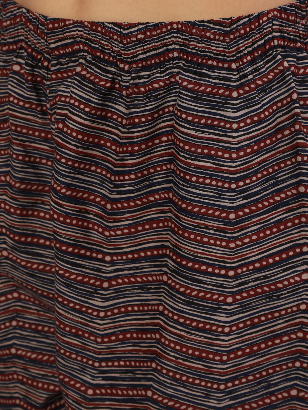 Women Navy Blue Ethnic Printed Straight Kurta With Trouser | LASVINI - Redefining Indian Fashion with Elegance