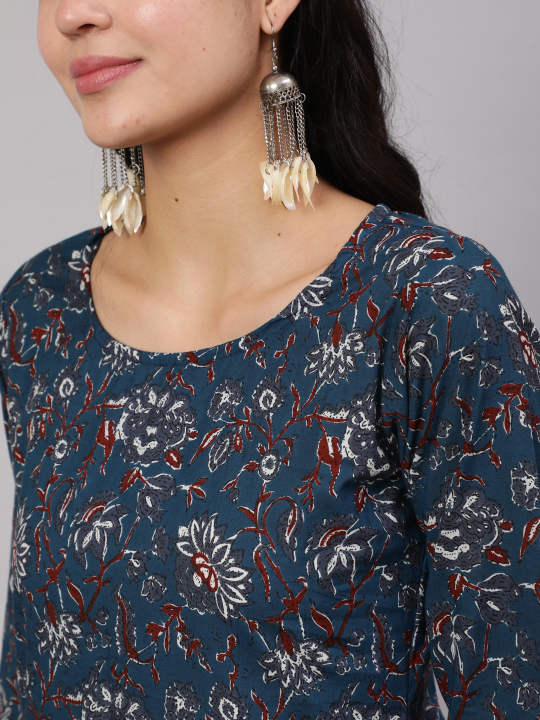 Women Blue Floral Printed Kurta With Trouser | LASVINI - Redefining Indian Fashion with Elegance
