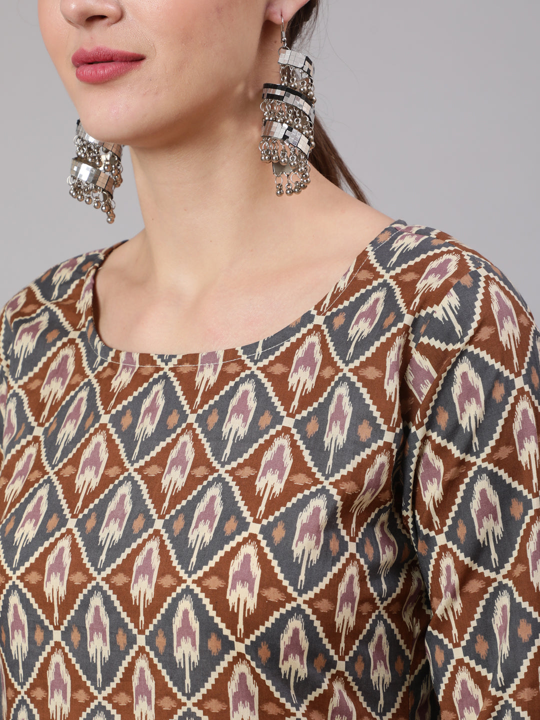 Women Multi Geometric Printed Straight Kurta With Palazzo | LASVINI - Redefining Indian Fashion with Elegance