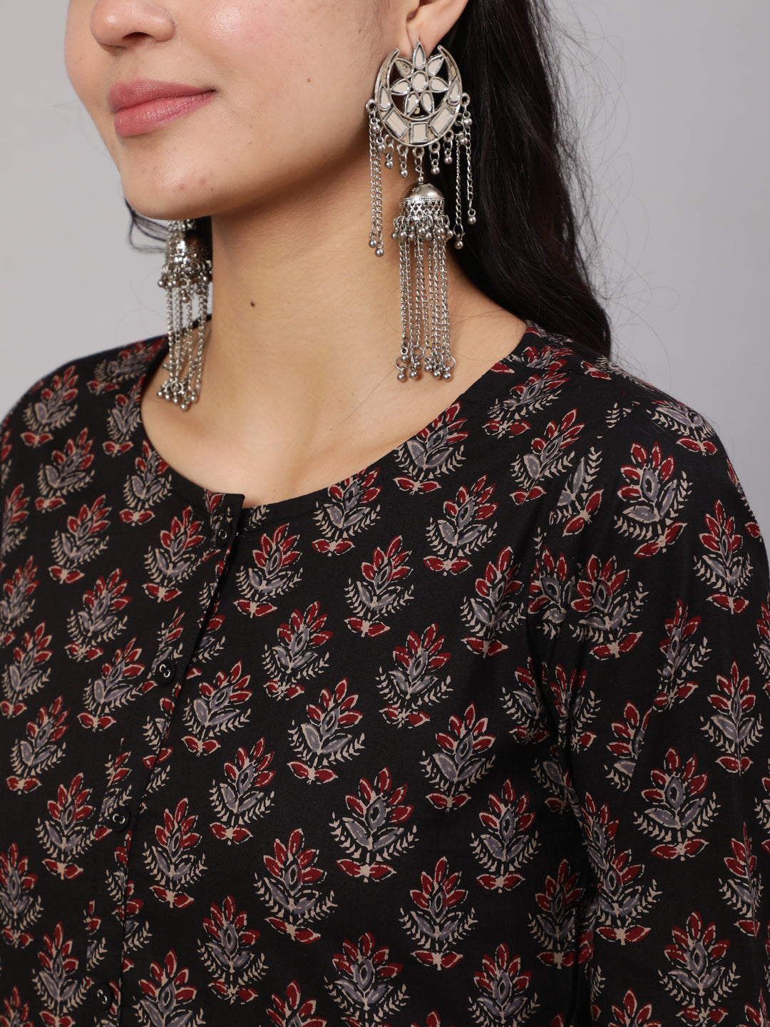 Women Black Ethnic Printed Straight Kurta With Trouser | LASVINI - Redefining Indian Fashion with Elegance
