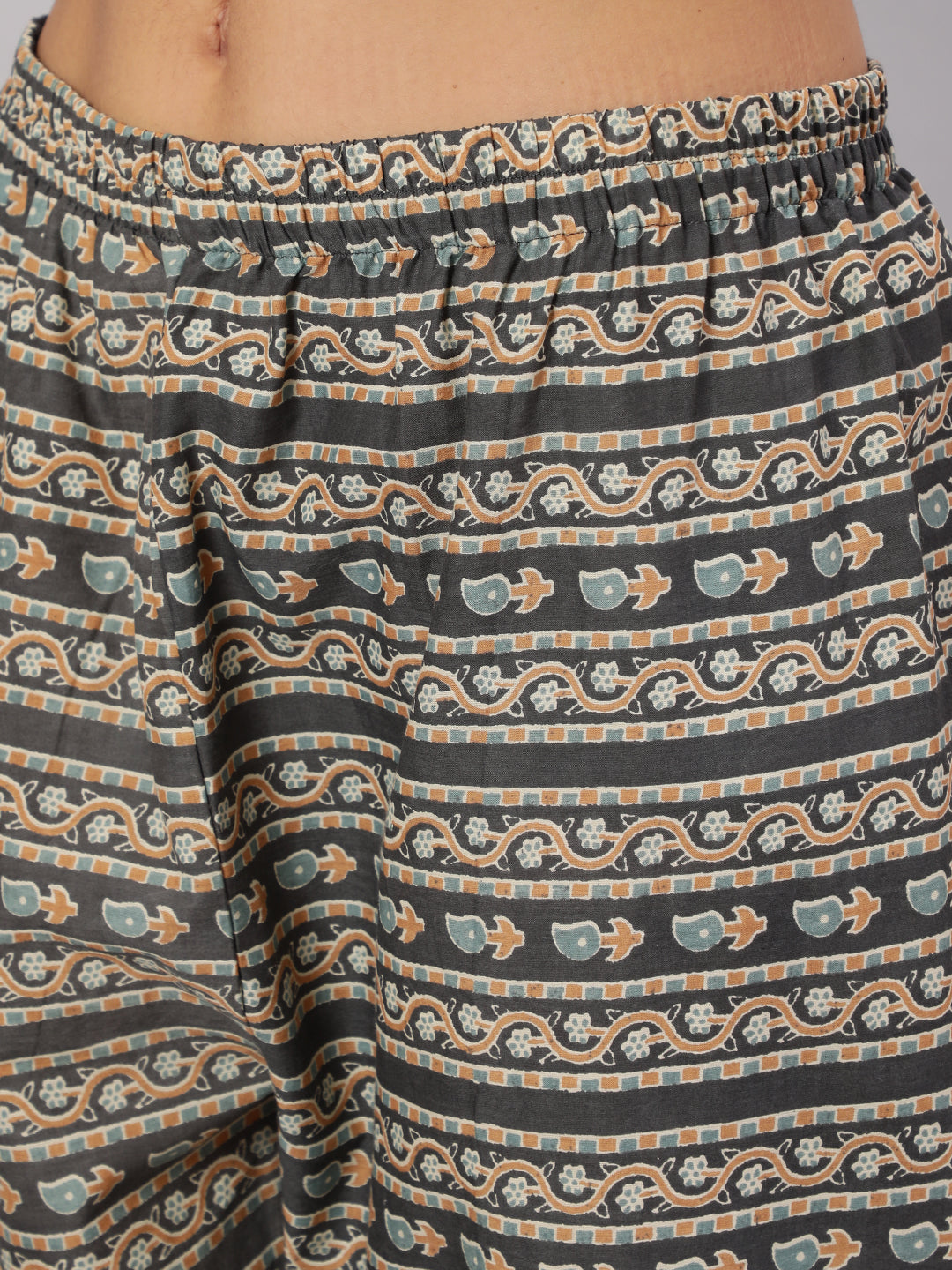 Women Grey Printed Straight Kurta With Trouser | LASVINI - Redefining Indian Fashion with Elegance