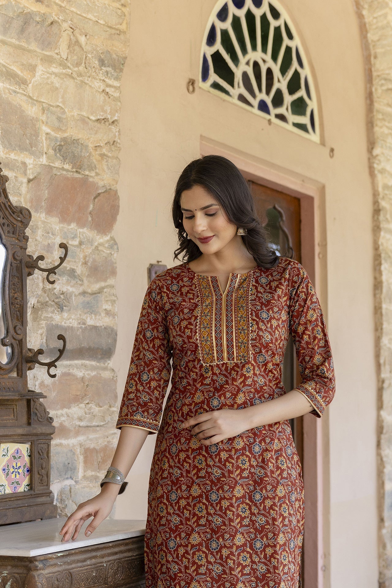Women Maroon Ethnic Printed Straight Kurta With Trouser | LASVINI - Redefining Indian Fashion with Elegance