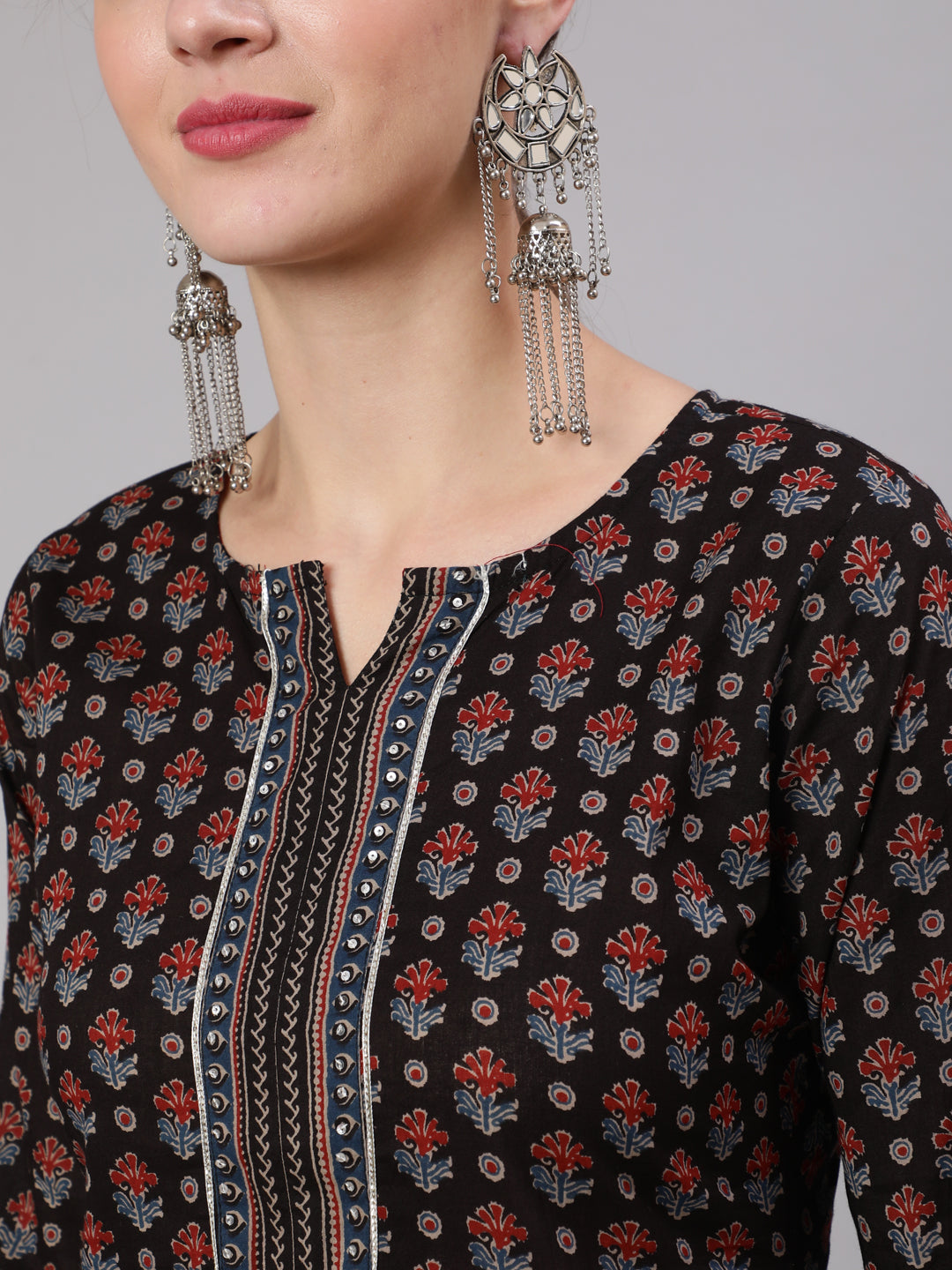 Women Black Ethnic Printed Straight Kurta With Trouser | LASVINI - Redefining Indian Fashion with Elegance