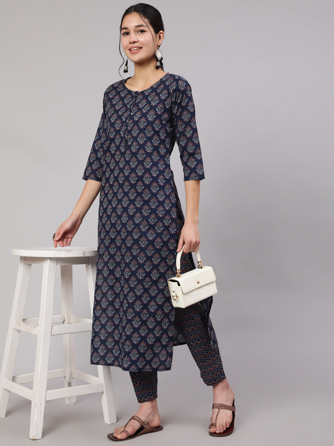 Women Blue Printed Straight Kurta With Trouser | LASVINI - Redefining Indian Fashion with Elegance
