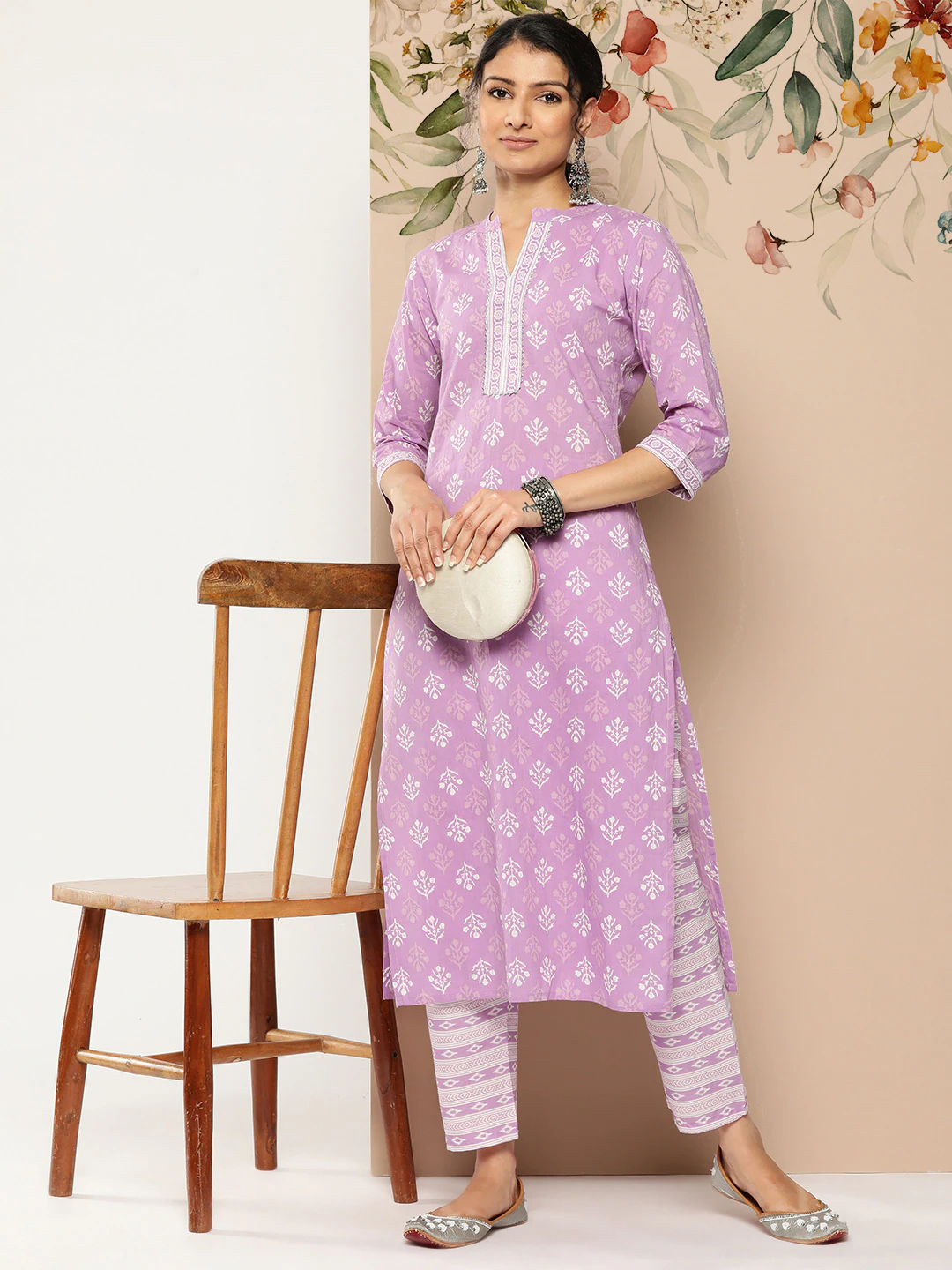 Women Lavender Printed Straight Kurta With Trouser | LASVINI - Redefining Indian Fashion with Elegance