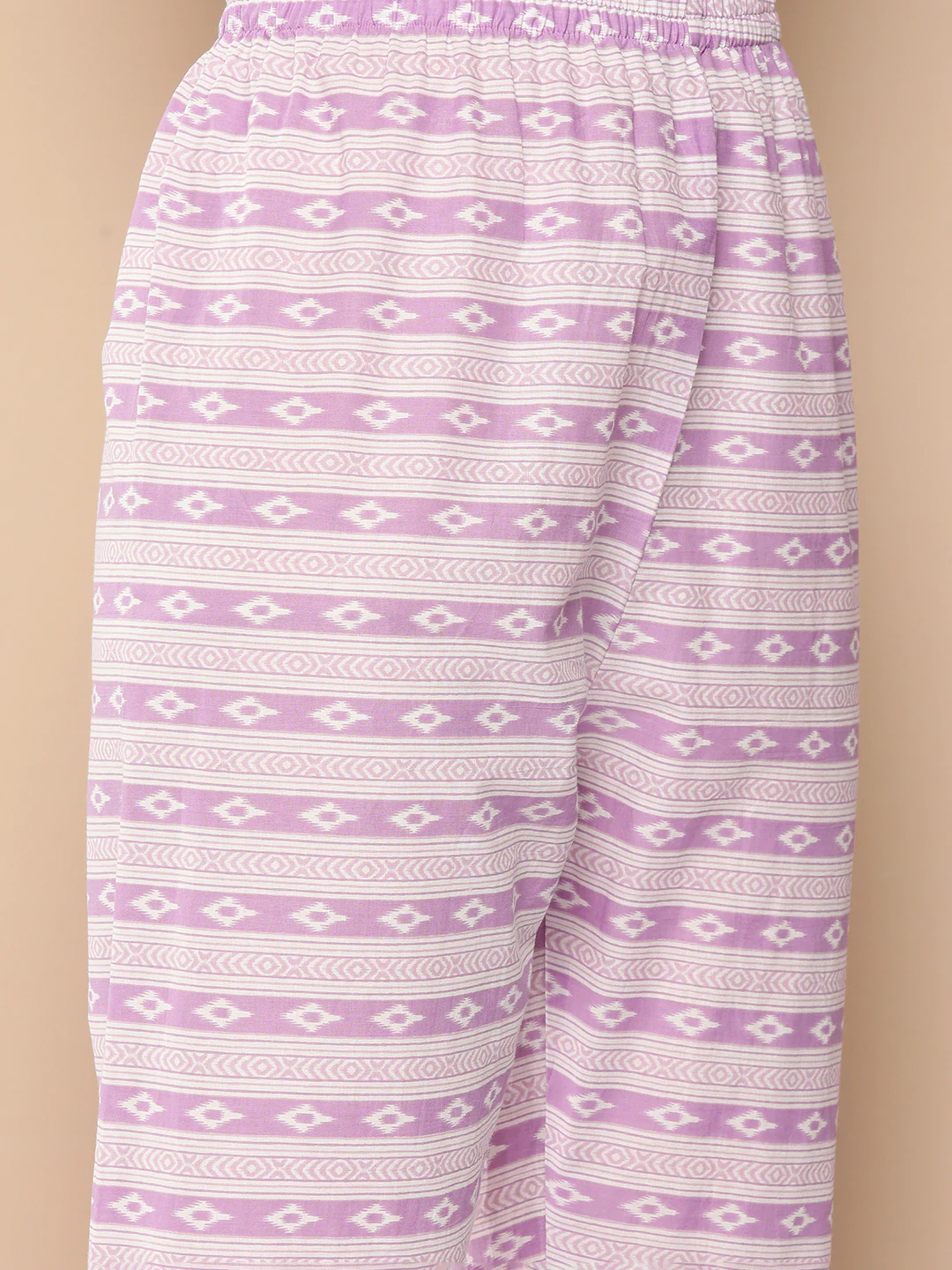 Women Lavender Printed Straight Kurta With Trouser | LASVINI - Redefining Indian Fashion with Elegance