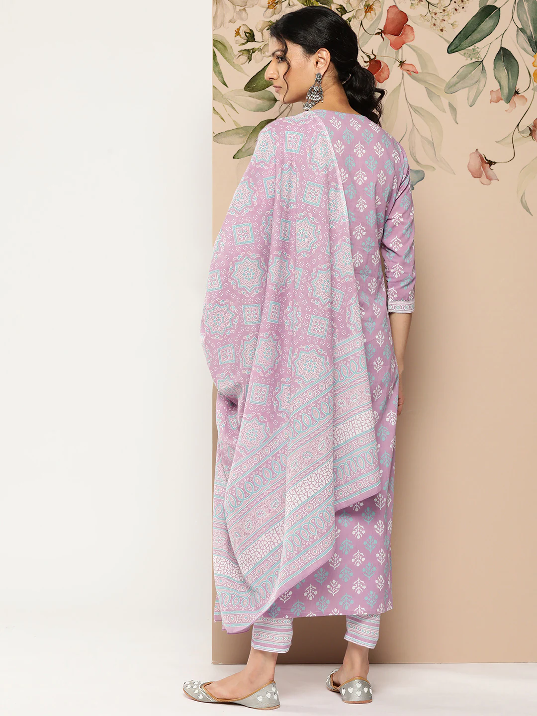 Women Lavender Printed Straight Kurta With Palazzo & Dupatta | LASVINI - Redefining Indian Fashion with Elegance