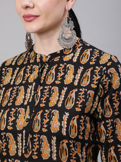 Women Black Paisley Printed Straight Tunic With Three Quarter Sleeves | LASVINI - Redefining Indian Fashion with Elegance