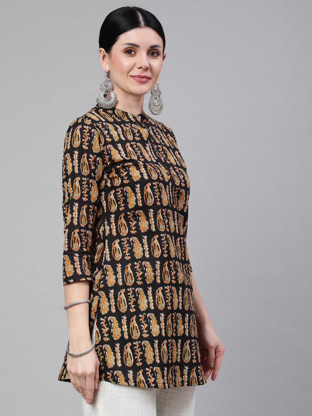 Women Black Paisley Printed Straight Tunic With Three Quarter Sleeves | LASVINI - Redefining Indian Fashion with Elegance