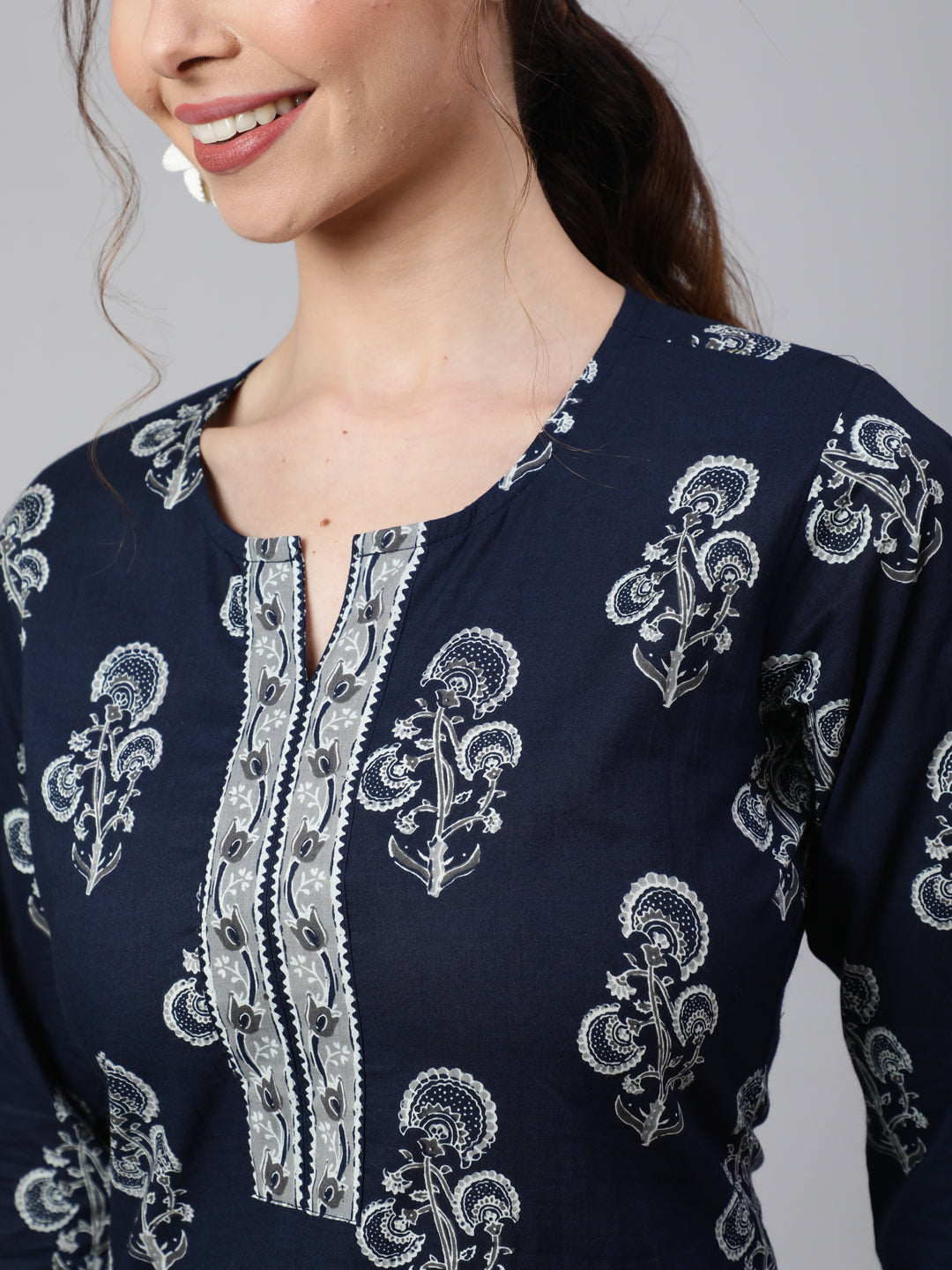 Women Navy Blue Ethnic Printed Straight Kurta With Trouser | LASVINI - Redefining Indian Fashion with Elegance