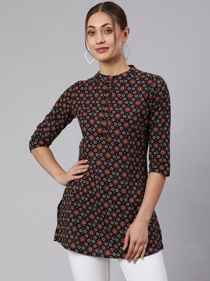 Women Black Straight Tunic With Three Quarter Sleeves | LASVINI - Redefining Indian Fashion with Elegance