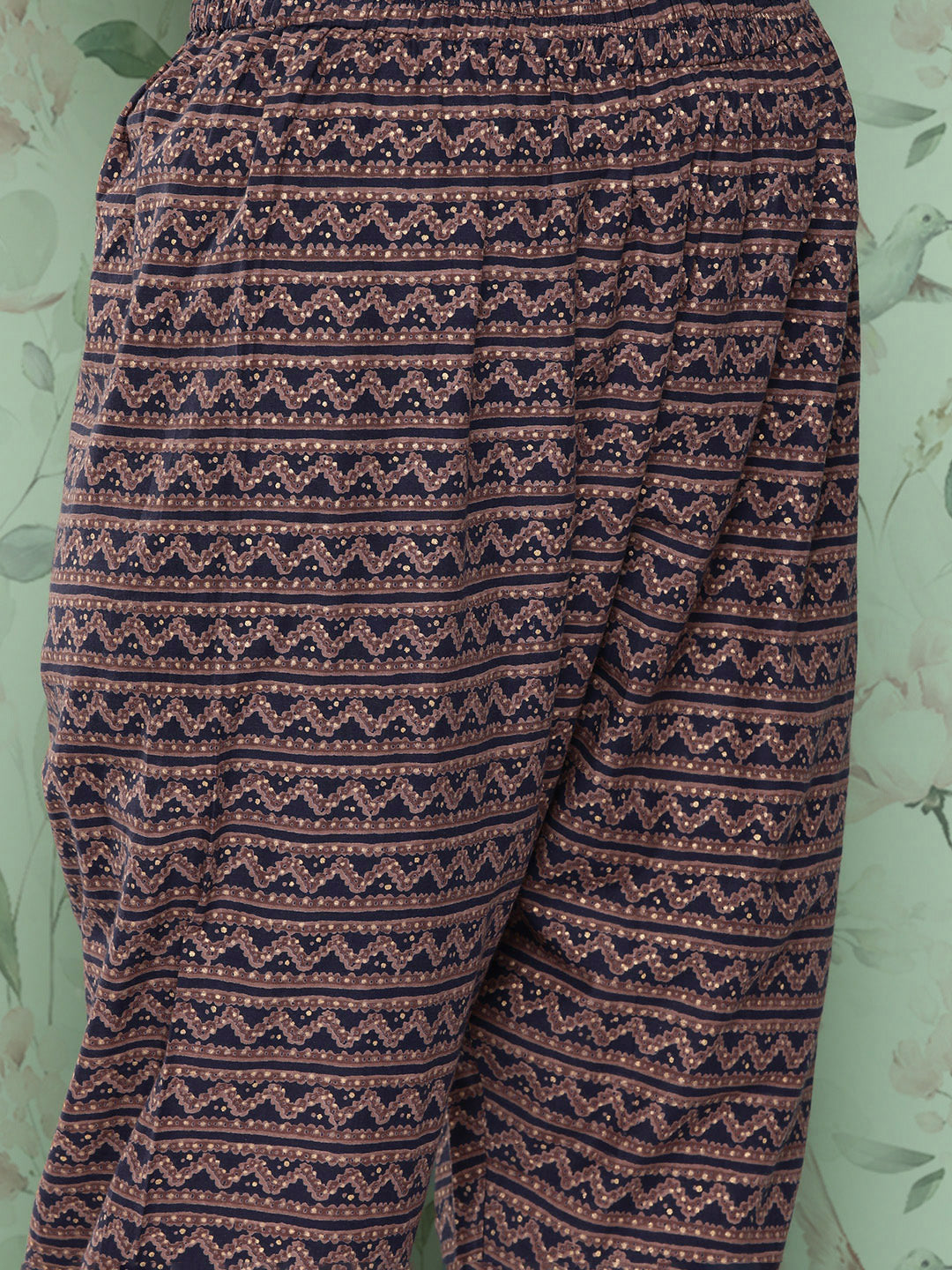 Women Navy Blue Ethnic Printed Straight Kurta With Trouser | LASVINI - Redefining Indian Fashion with Elegance