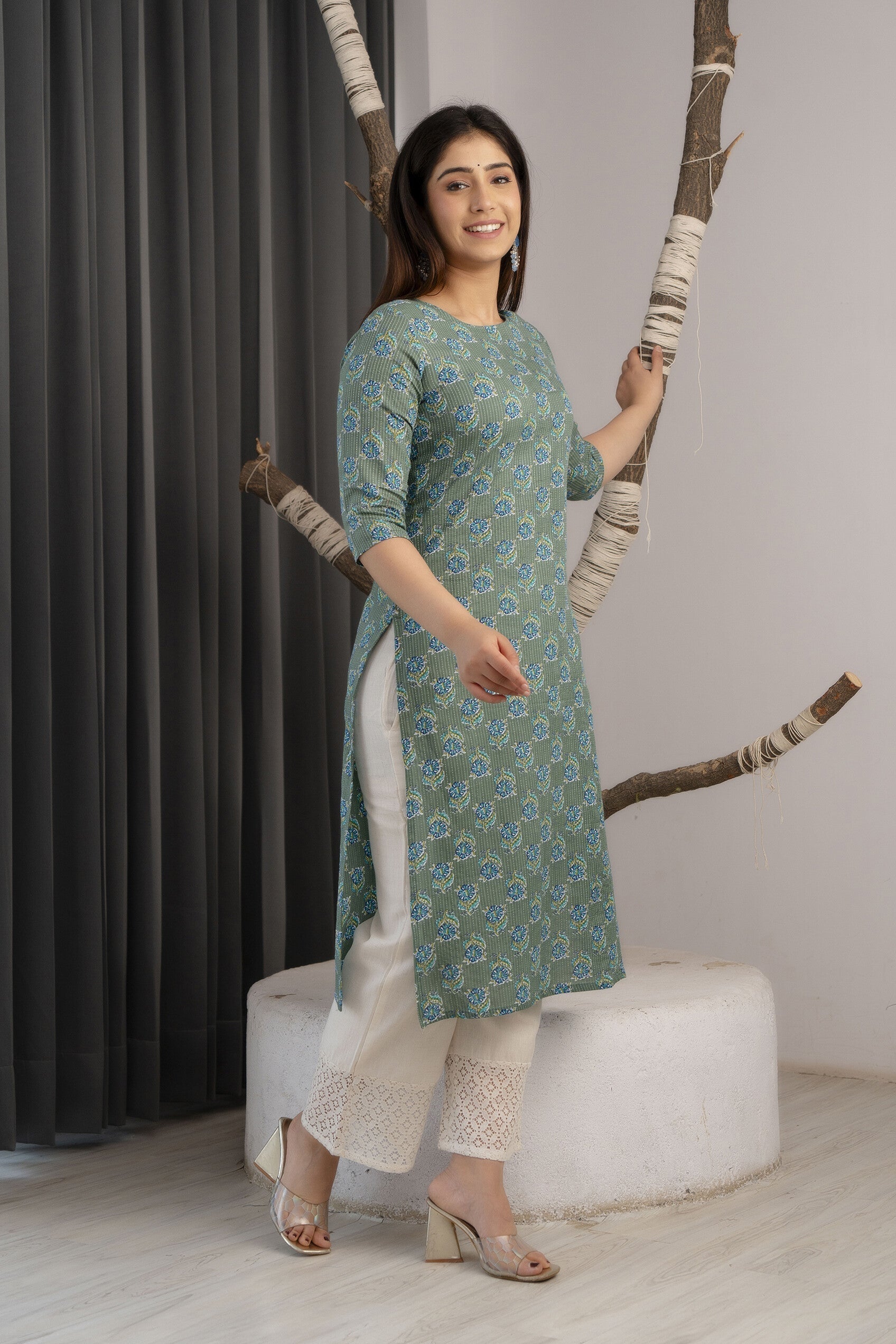 Women Green Ethnic Printed Straight Kurta With Three Quarter Sleeves | LASVINI - Redefining Indian Fashion with Elegance