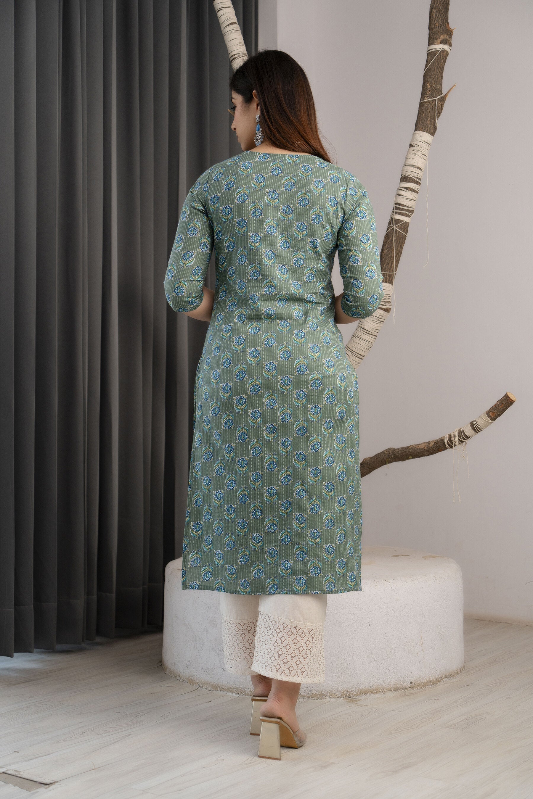 Women Green Ethnic Printed Straight Kurta With Three Quarter Sleeves | LASVINI - Redefining Indian Fashion with Elegance