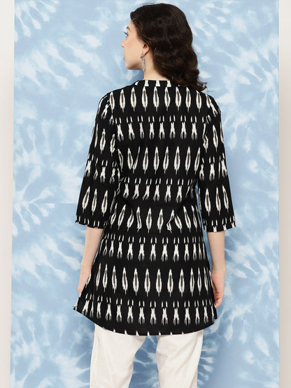 Women Black Straight Tunic With Three Quarter Sleeves | LASVINI - Redefining Indian Fashion with Elegance