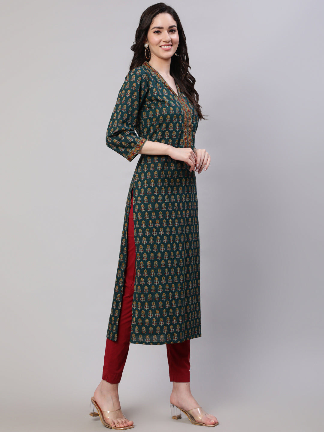 Women Green Ethnic Printed Straight Kurta With Three Quarter Sleeves | LASVINI - Redefining Indian Fashion with Elegance