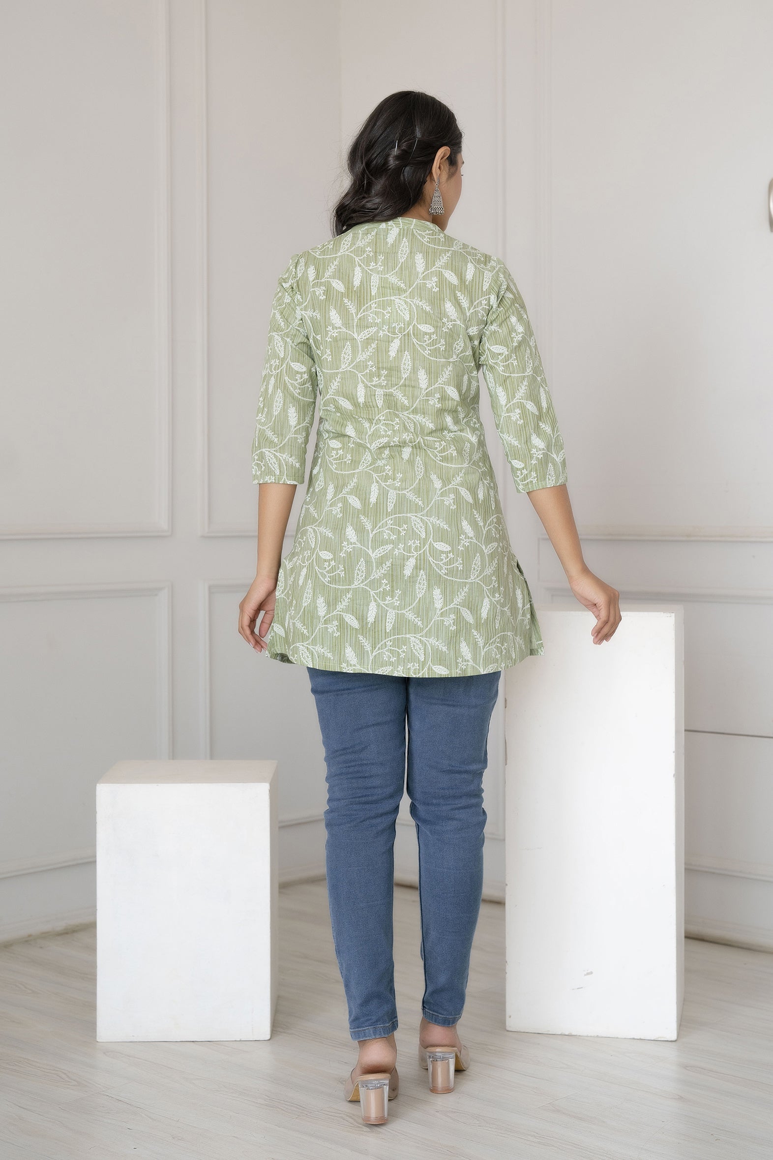 Women Green Ethnic Printed Straight Tunic | LASVINI - Redefining Indian Fashion with Elegance