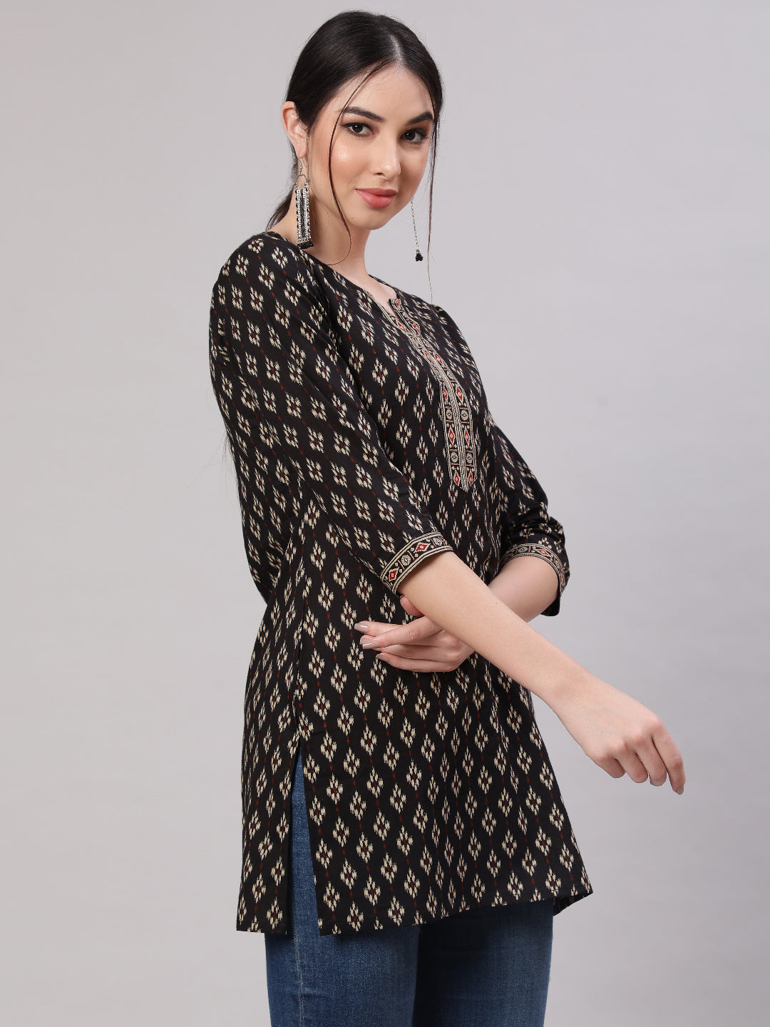 Women Black Straight Tunic With Three Quarter Sleeves | LASVINI - Redefining Indian Fashion with Elegance